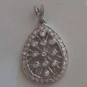 Gorgeous sterling silver pendant